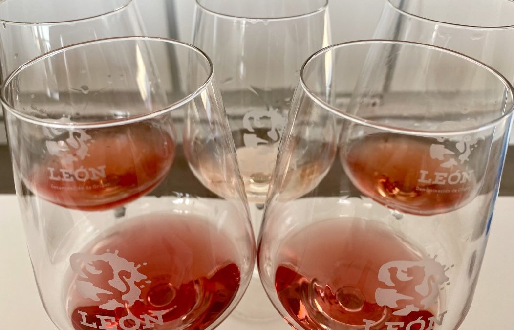 La DO León lleva a San Sebastián Gastronómika sus vinos genéricos y los representativos de ocho bodegas